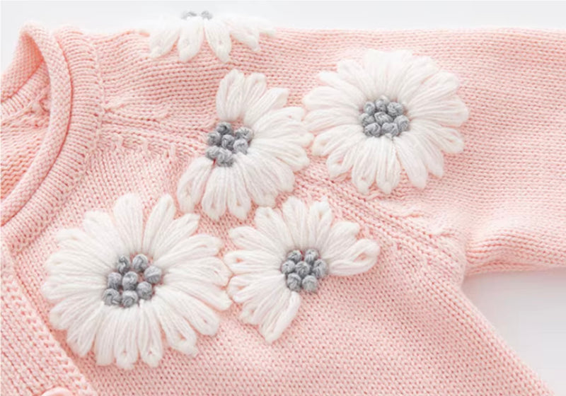 Load image into Gallery viewer, Girl's knitted pink cotton romper with floral embroidery and bonnet – Kali

