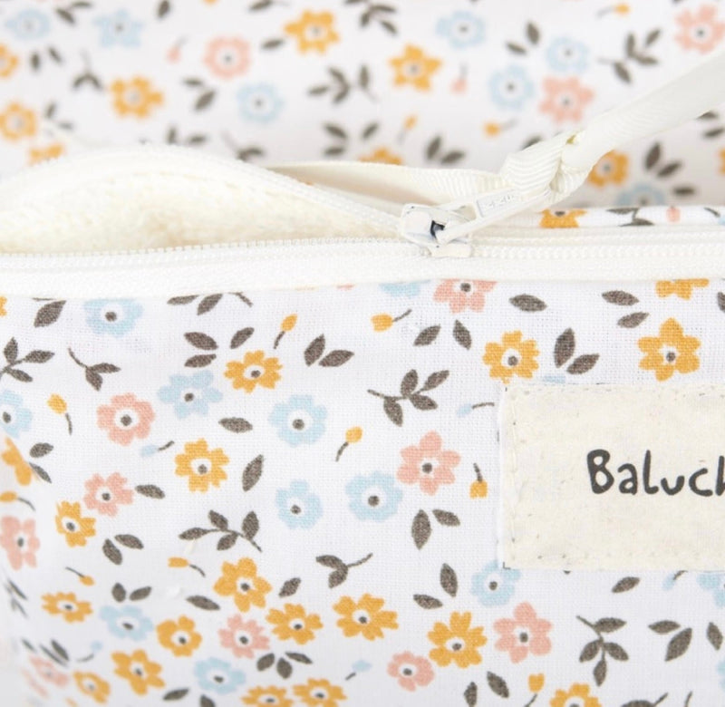 Load image into Gallery viewer, Handmade cosmetic bag medium size small flowers
