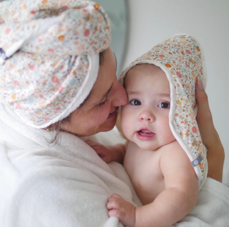 Load image into Gallery viewer, Boîte cadeau sortie de bain pour bébé - Boutique Kaki Lilas
