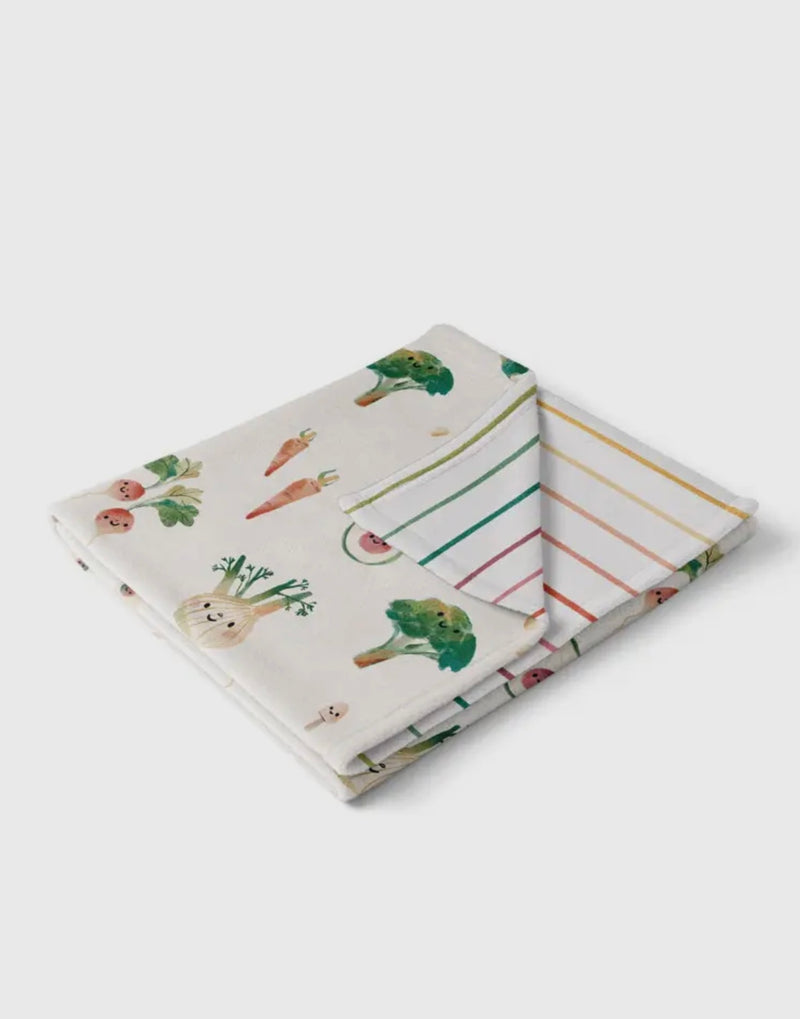 Load image into Gallery viewer, Ma petite couverture imprimée- Au marché-Veille sur toi - Boutique Kaki Lilas
