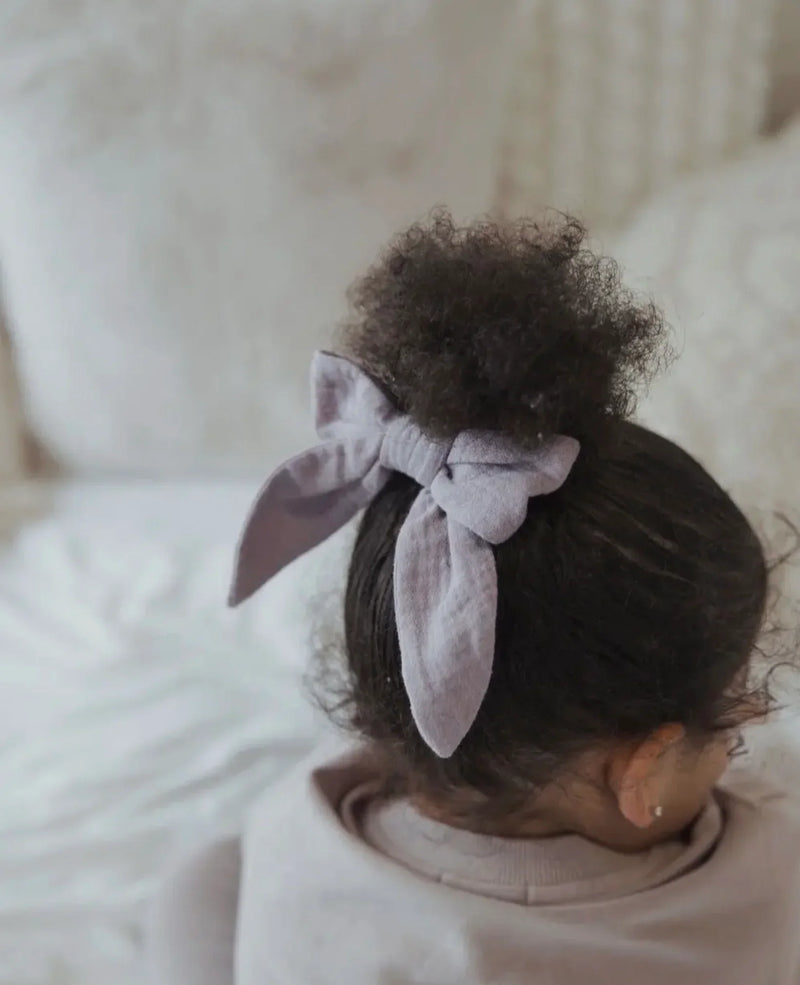 Load image into Gallery viewer, Noeud à cheveux Lilas - Boutique Kaki Lilas
