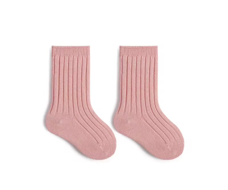 Load image into Gallery viewer, 🧦 Chaussettes en coton peigné pour bébé et enfants – Douces, confortables et stylées - Boutique Kaki Lilas
