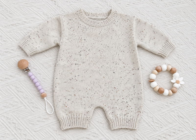 Load image into Gallery viewer, Combinaison unisexe pour bebe et enfants à boutons pression - Pré-commande
