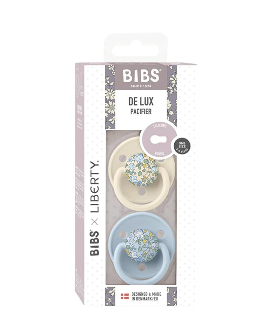 Paquet contenant deux suces Bibs de luxe en silicone Éloise Baby blue - Boutique Kaki Lilas