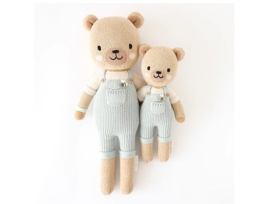 Peluche - Charlie l'ourson au miel - Cuddle + Kind - Boutique Kaki Lilas