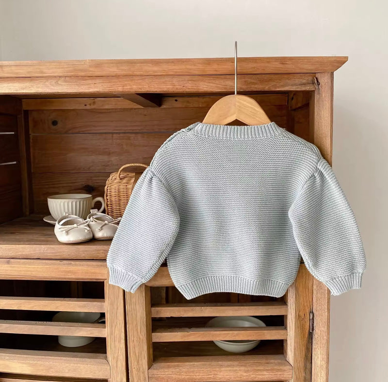 Load image into Gallery viewer, Soft cotton baby girl sweater with embroidered heart – Khaki Lilac
